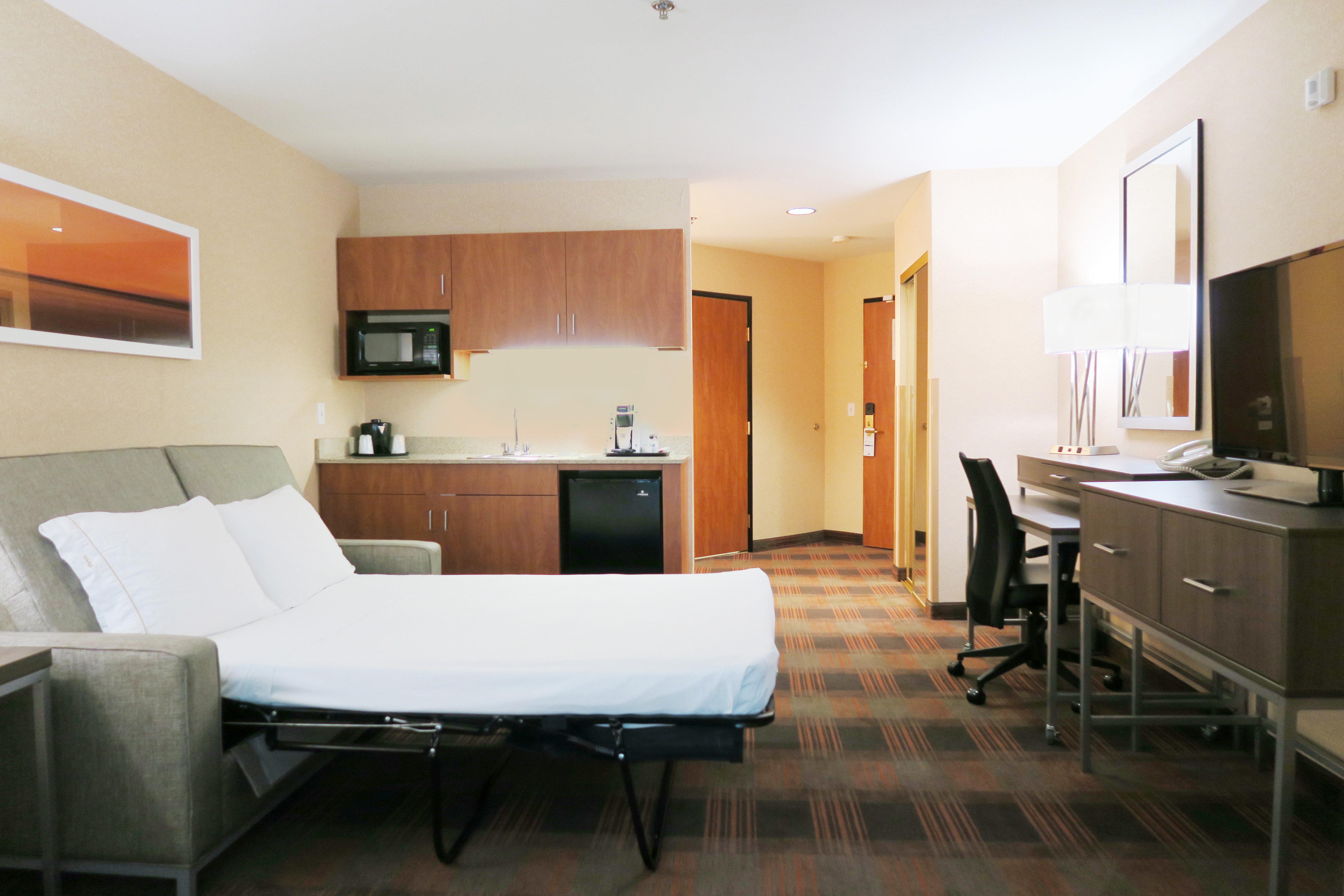 Holiday Inn Express & Suites Elk Grove Central - Hwy 99 By Ihg Buitenkant foto