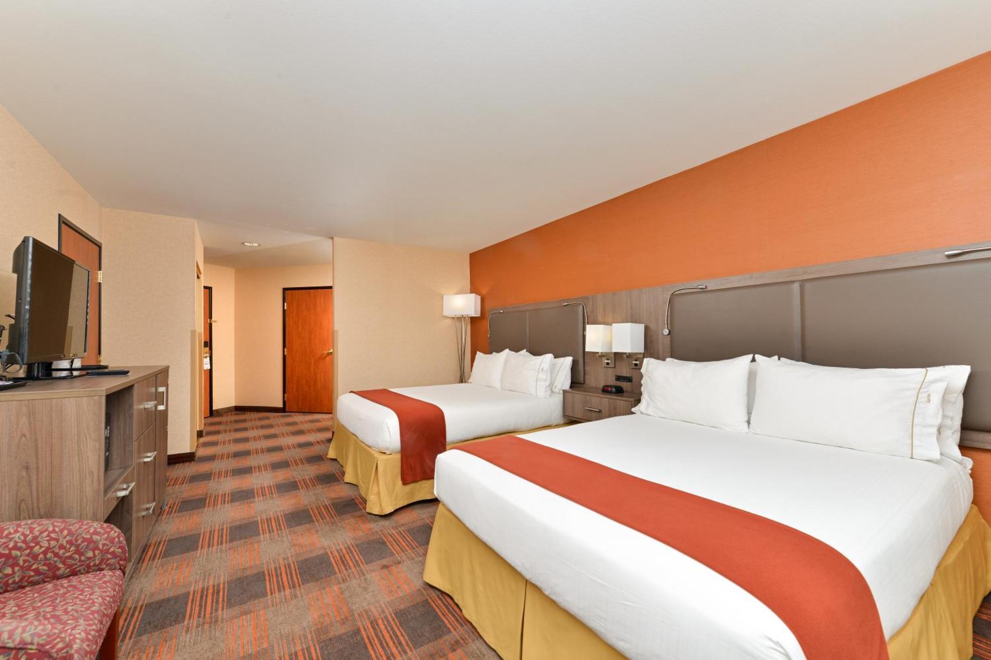 Holiday Inn Express & Suites Elk Grove Central - Hwy 99 By Ihg Buitenkant foto